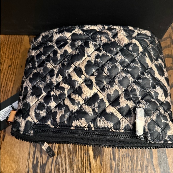MZ Wallace Metro Scout Crossbody Animal Print leopard XS brand new with tags - Picture 4 of 6